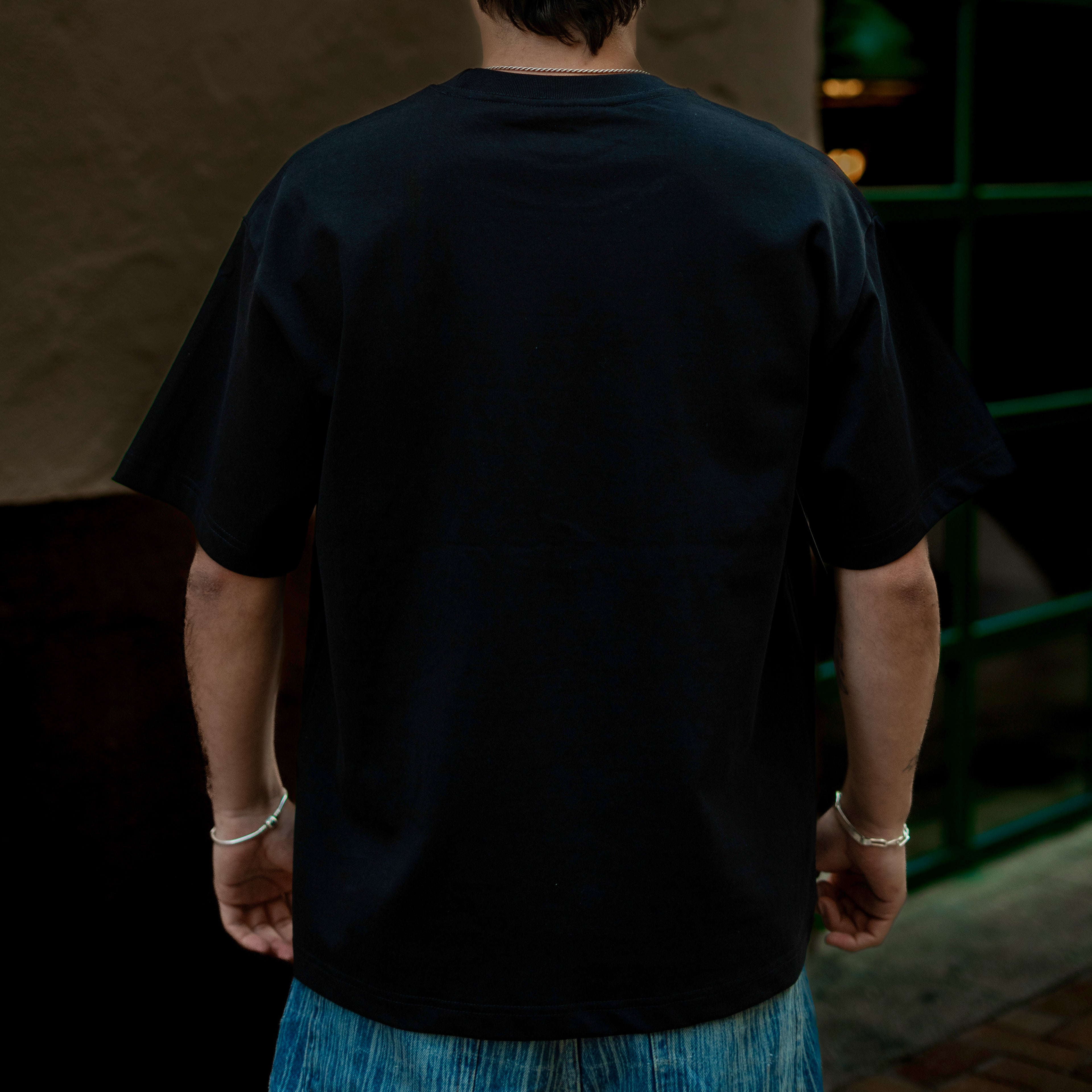 BH - Essentials Negra,Dorada / T-SHIRT