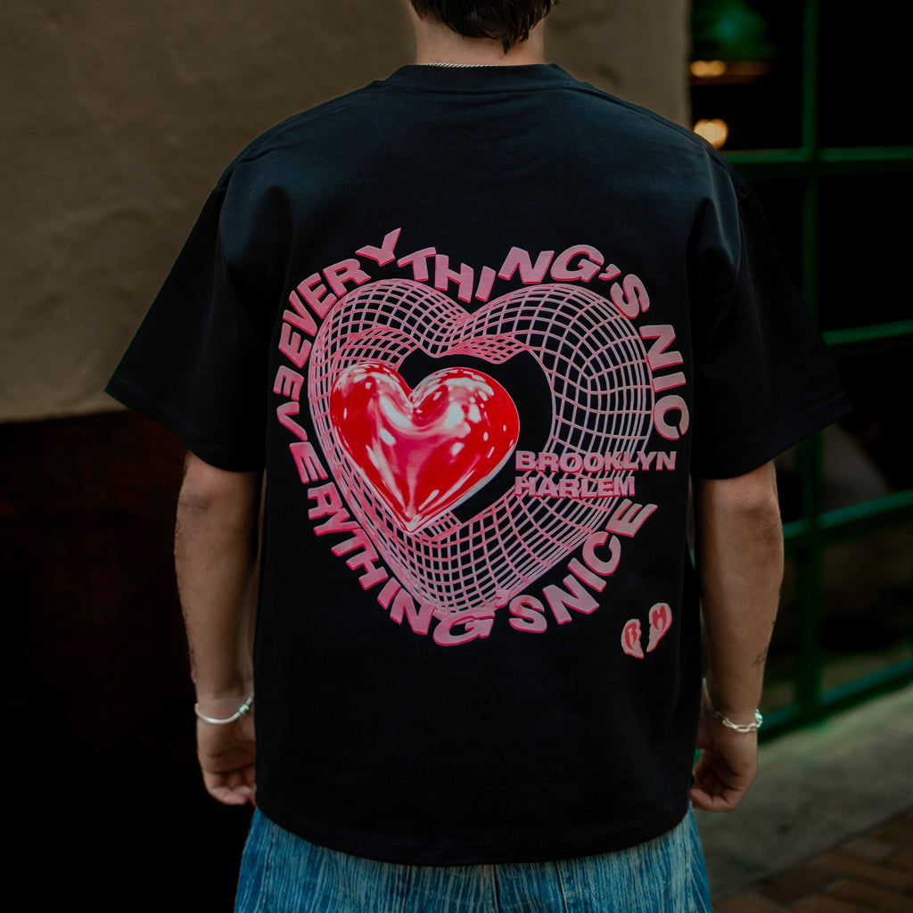 BH - EVERYTHING'S NICE / T-SHIRT