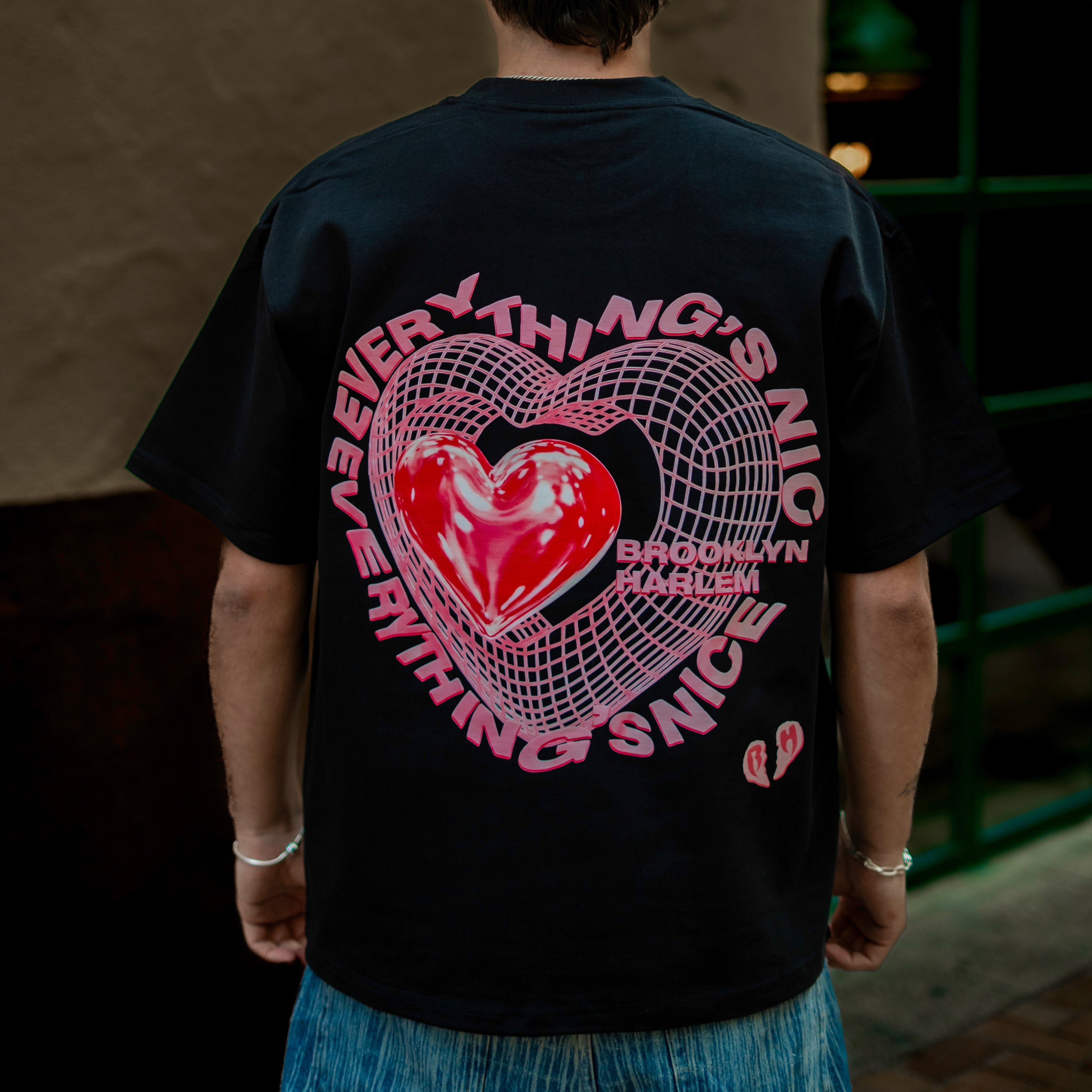 BH - EVERYTHING'S NICE / T-SHIRT