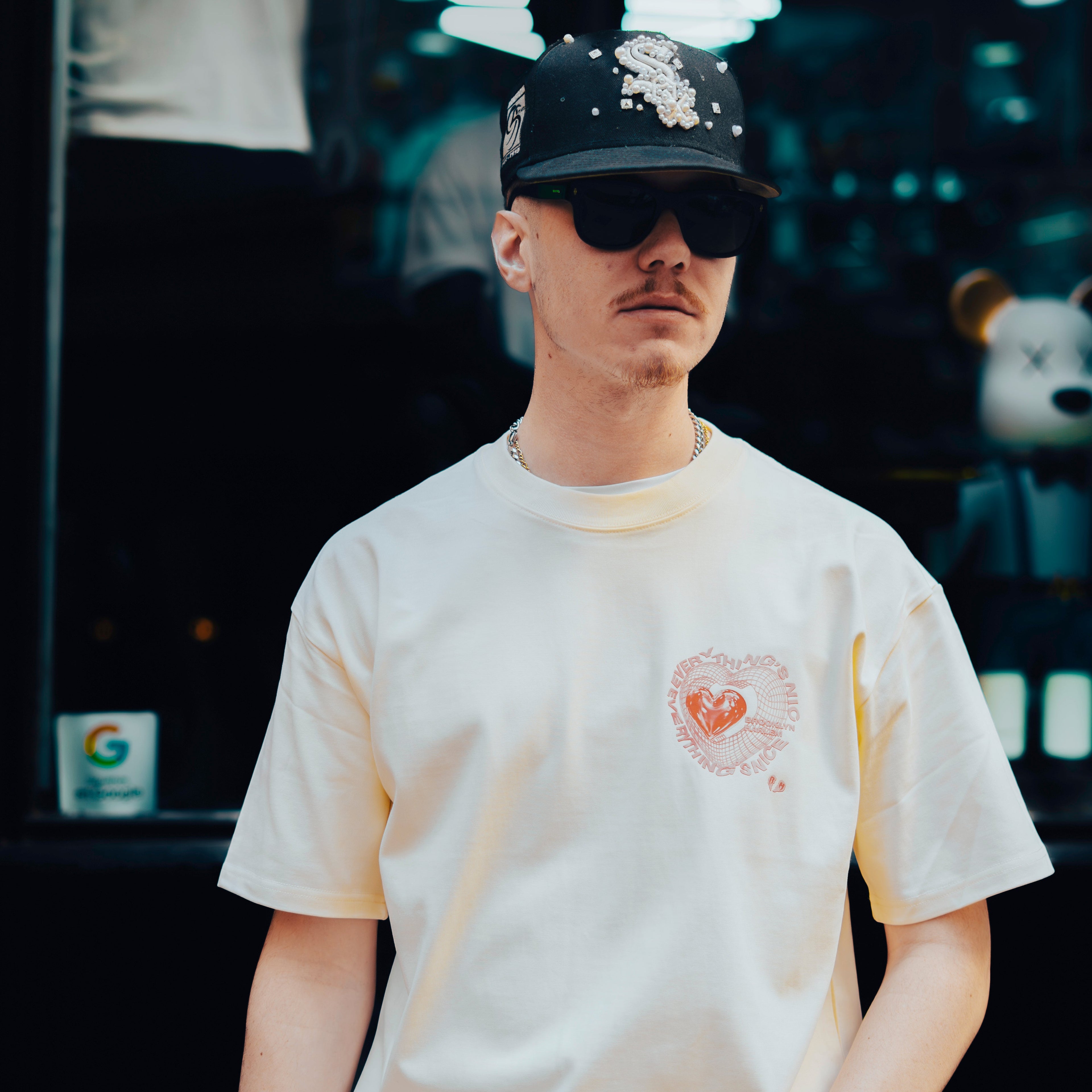 BH - EVERYTHING'S NICE / T-SHIRT